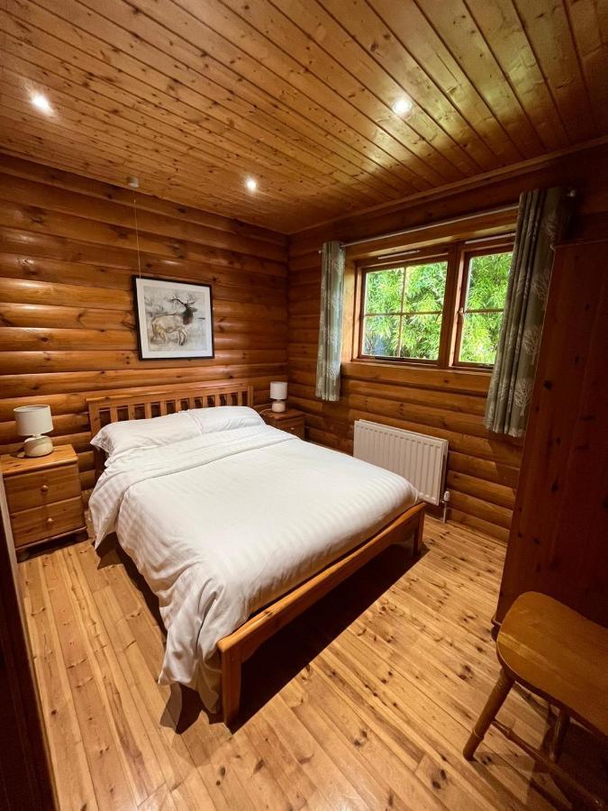 Countryside 3 Bedroom Log With Private Hot Tub - Ash Апартаменты